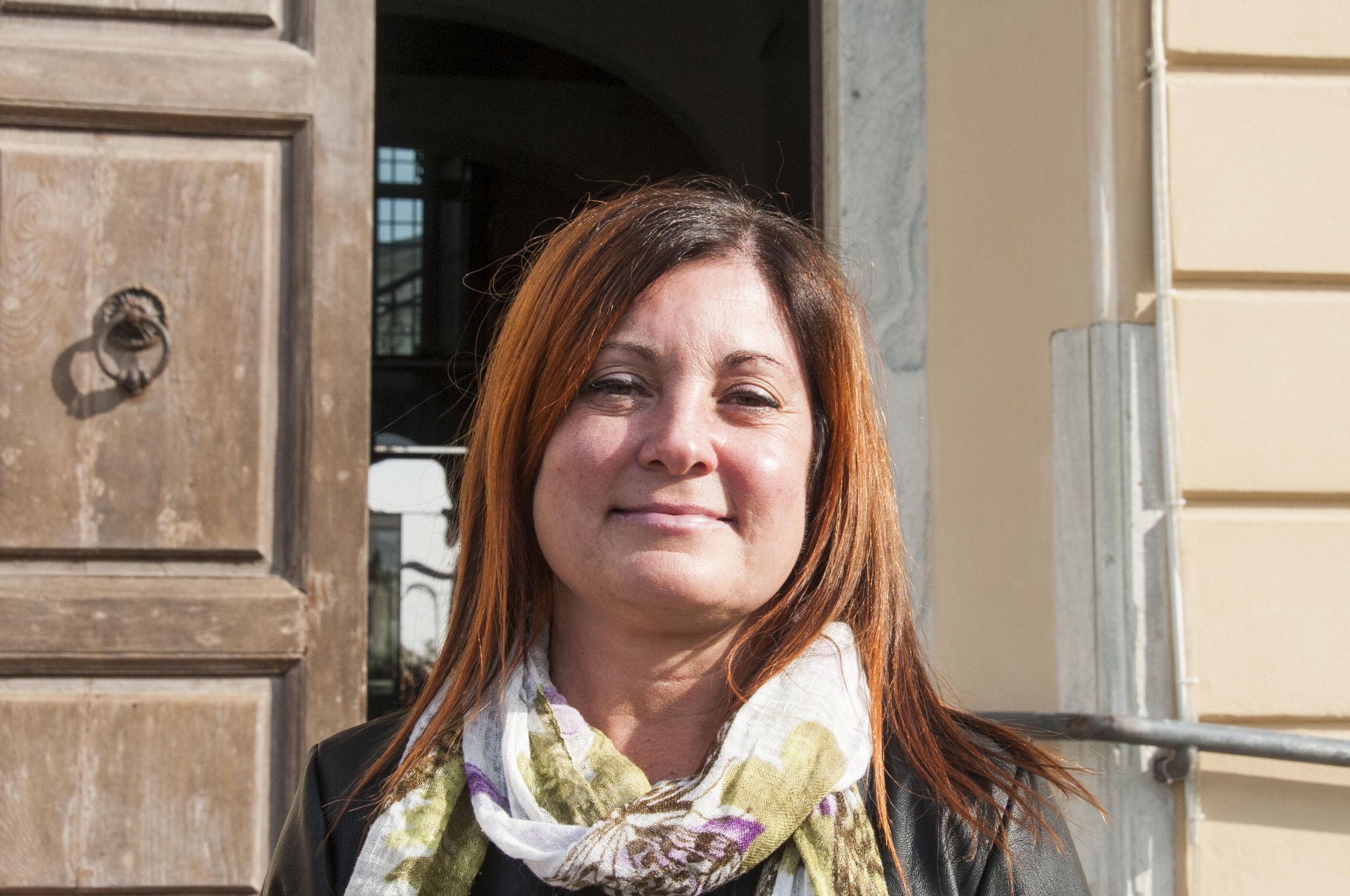 La sindaca di Massarosa operata d’urgenza per una peritonite: i sintomi, la paura, il lieto fine 