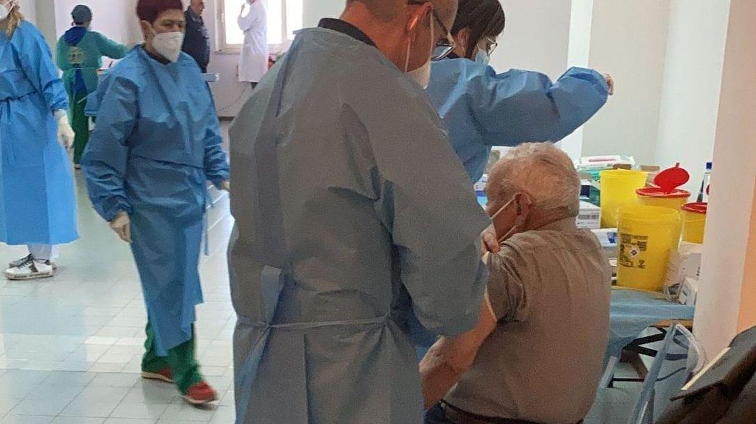 Castelsardo, due giorni di vaccinazioni