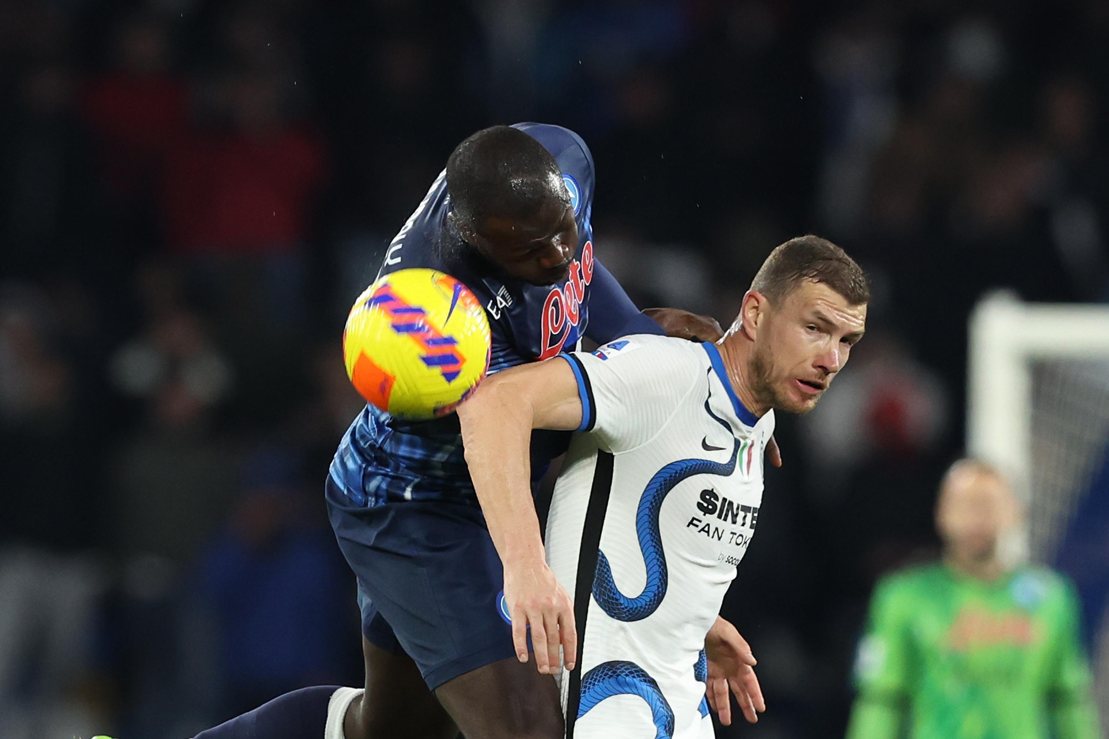 Koulibaly svetta alle spalle di Dzeko: l’anticipo della 25esima giornata è terminato 1-1