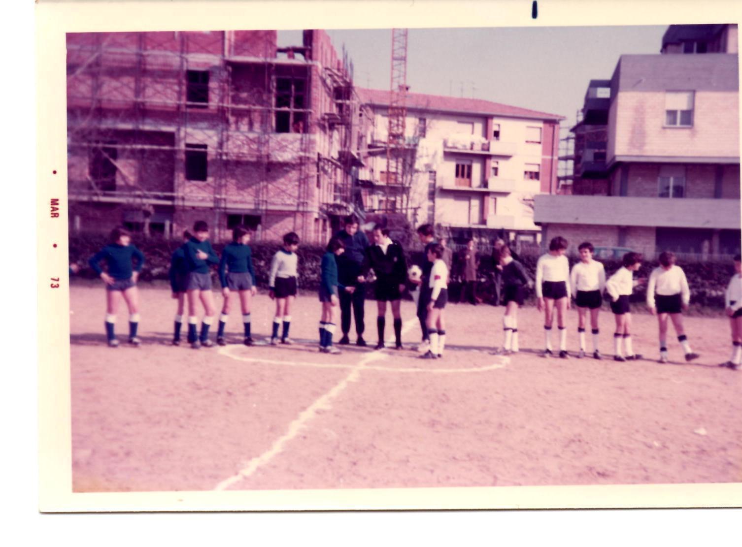 Una partita al campo di via Toti
