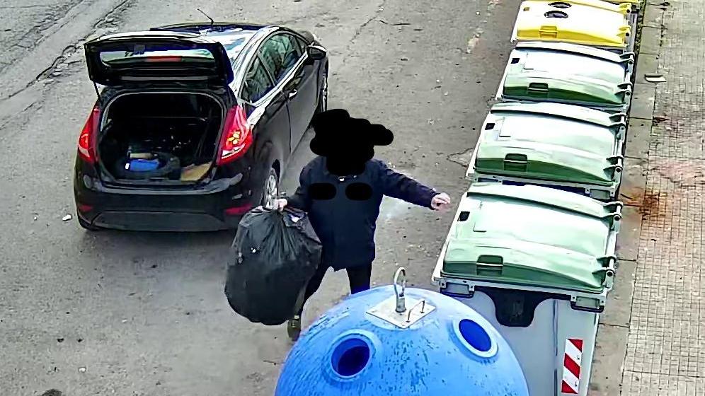 Uno dei conferimenti sanzionati dalla polizia locale