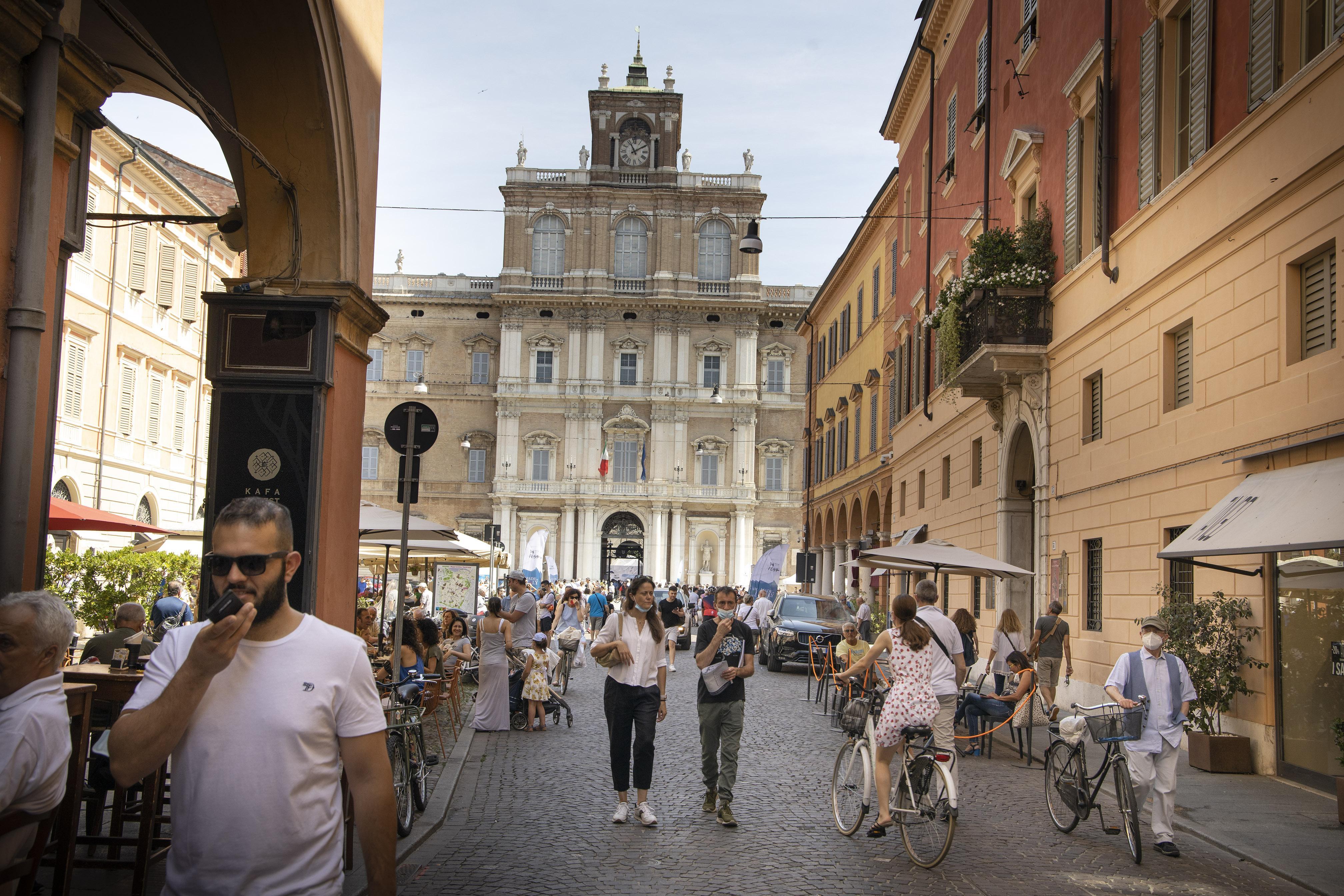 Nei prossimi anni la popolazione Modenese  scenderà sotto quota 700mila