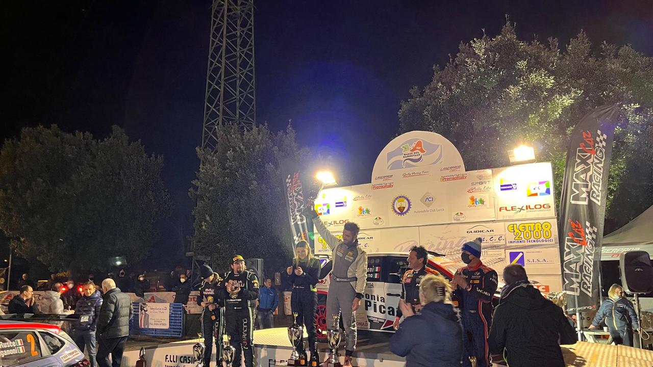 Il podio del 38° Rally del Carnevale a Massarosa