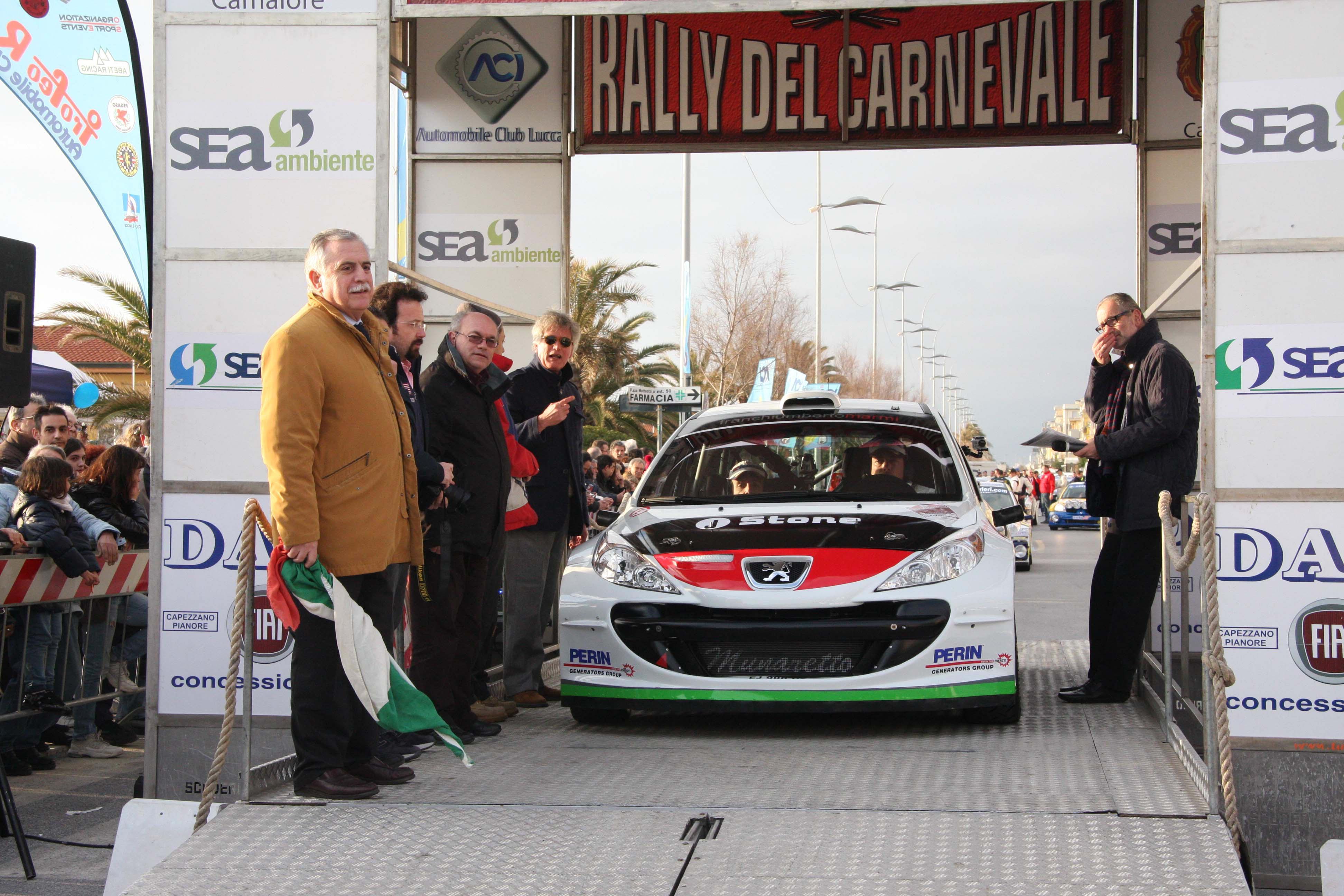 Spunta l'autovelox, rischiano la multa le supercar del Rally di Carnevale 