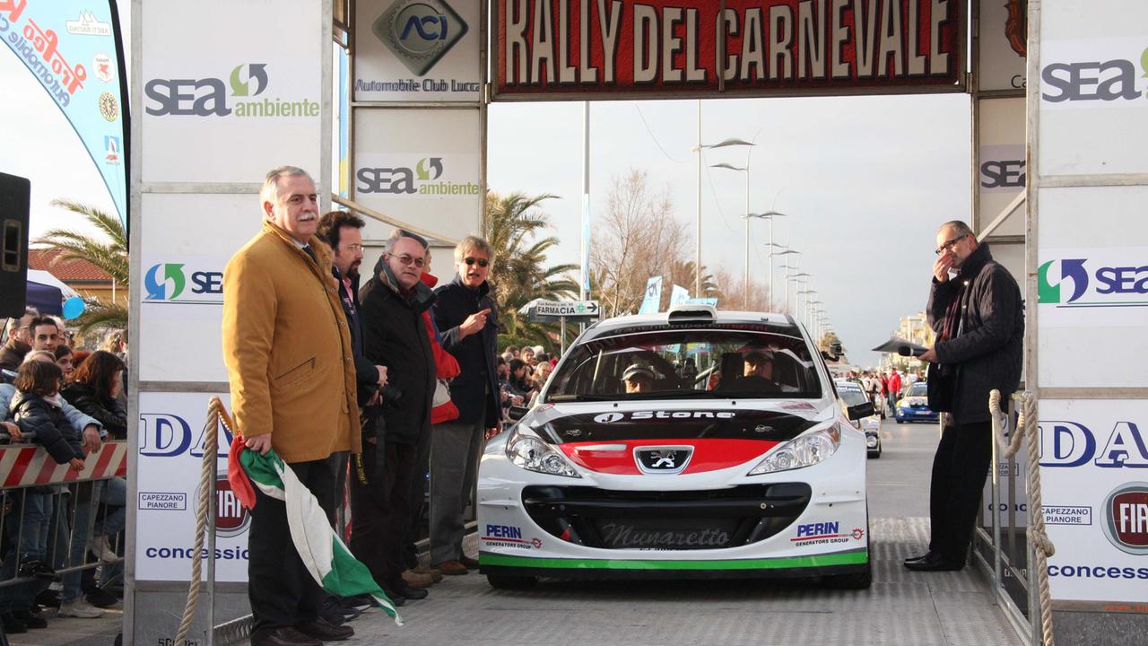 Spunta l'autovelox, rischiano la multa le supercar del Rally di Carnevale
