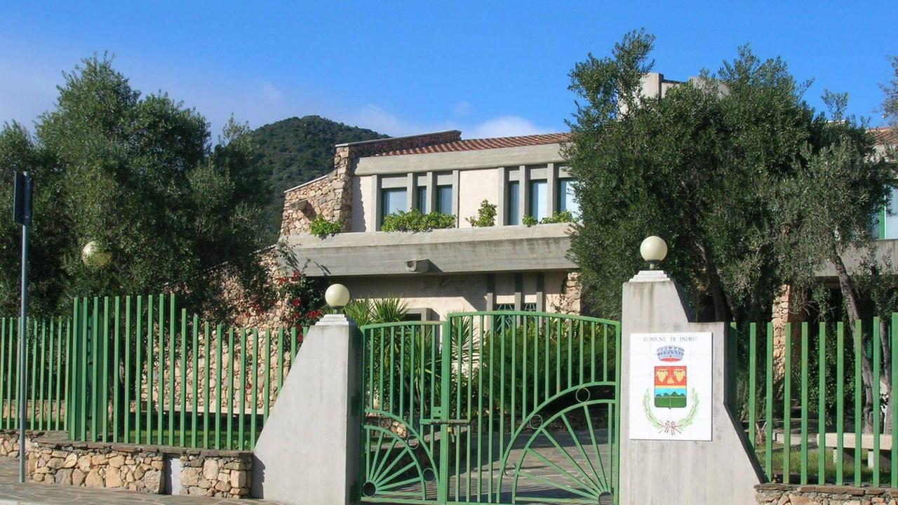 «Negato il consiglio comunale, non ci stiamo»
