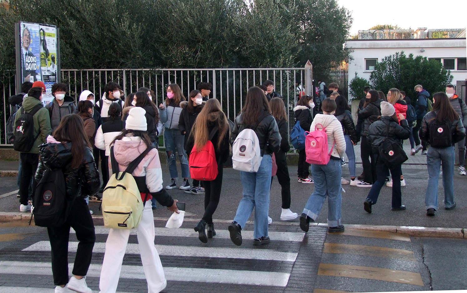 Iscrizioni in calo alle Superiori di Piombino: «Colpa del calo demografico» 