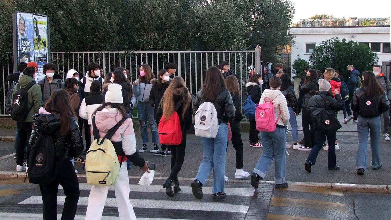 Iscrizioni in calo alle Superiori di Piombino: «Colpa del calo demografico»