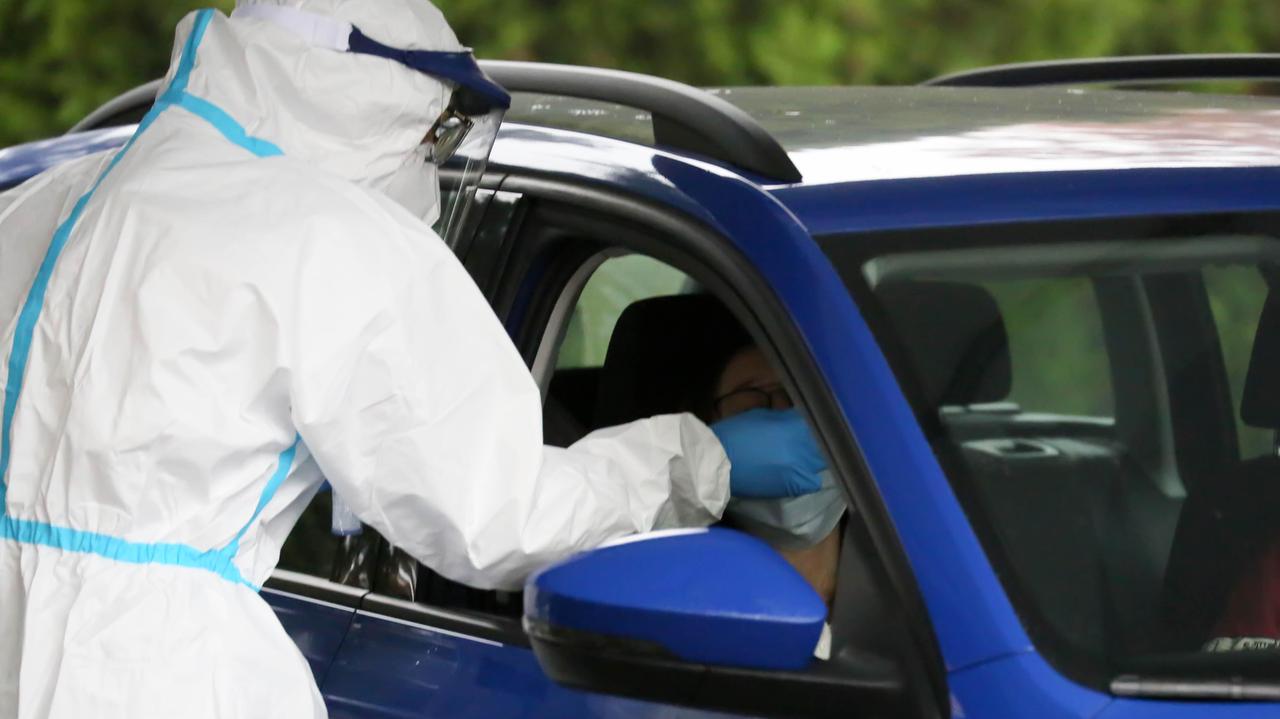 Tamponi Covid, nuovi orari per i cinque drive through di Ferrara e provincia