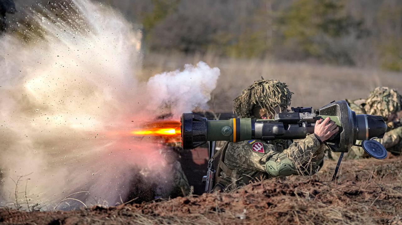 Alta tensione in Ucraina: lo scontro con la Russia si accende (Foto LaPresse)