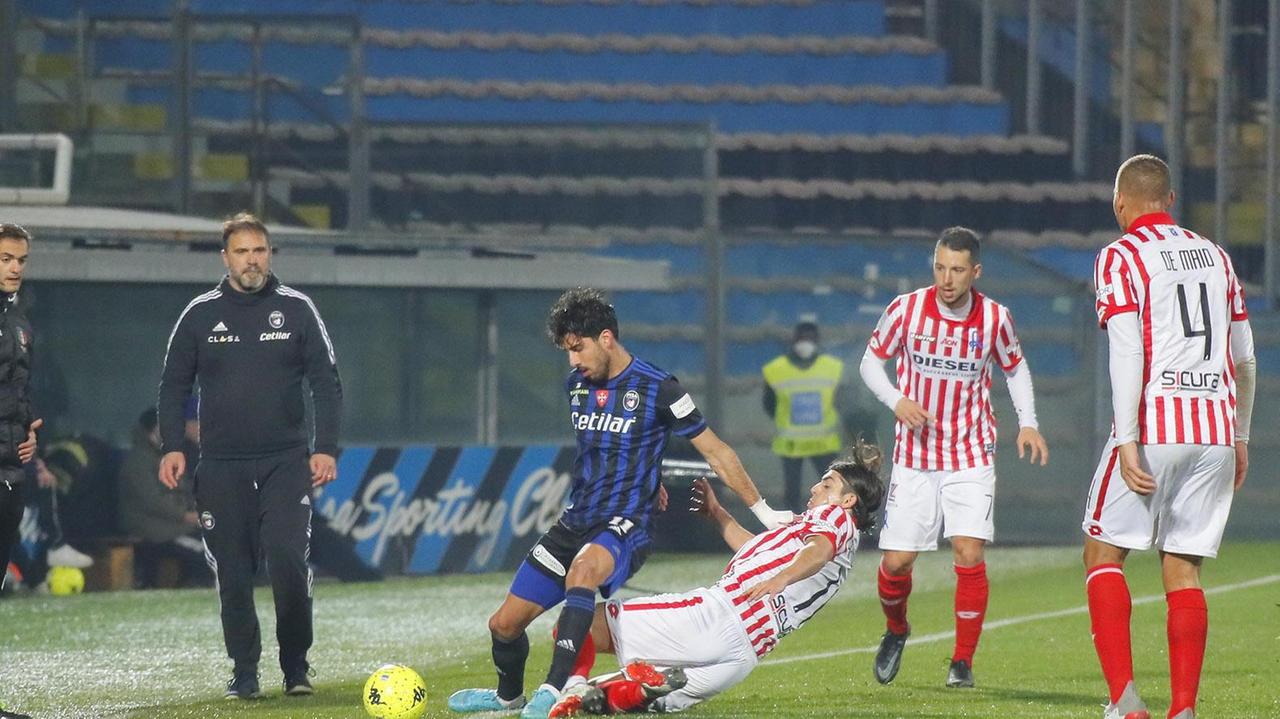 Cohen sotto gli occhi di D'Angelo (foto Renzullo/Muzzi)