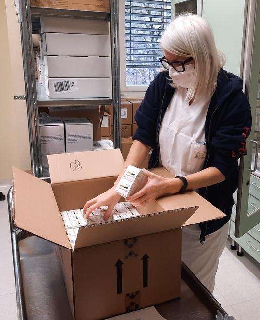 I nuovi farmaci contro il Covid per gli over 65 a forte rischio 