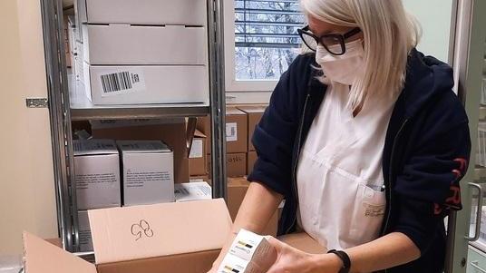 I nuovi farmaci contro il Covid per gli over 65 a forte rischio