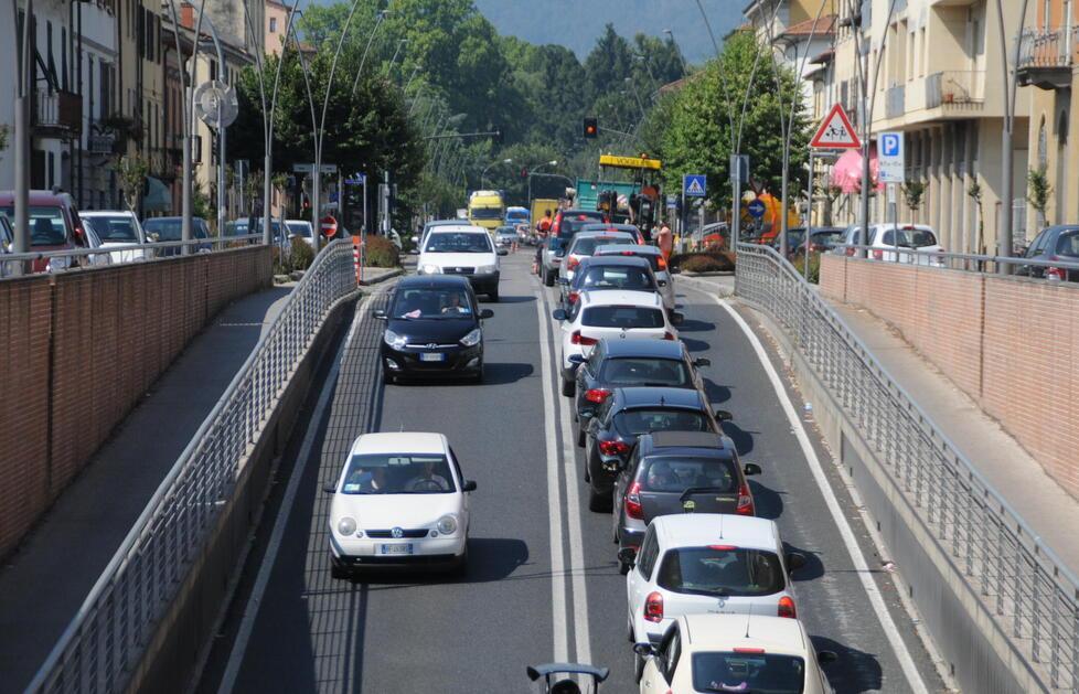 Lucca, quattro scippi in un giorno: chi è il ventenne condannato
