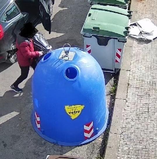 Furbetti dei rifiuti, multe record 