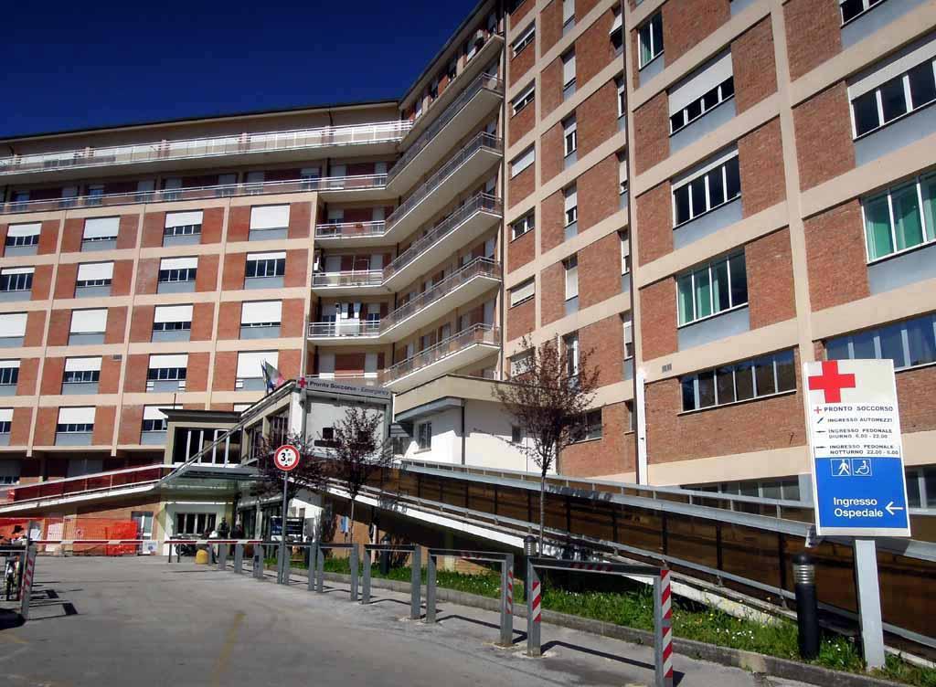 Il Monoblocco, parte del complesso del vecchio ospedale