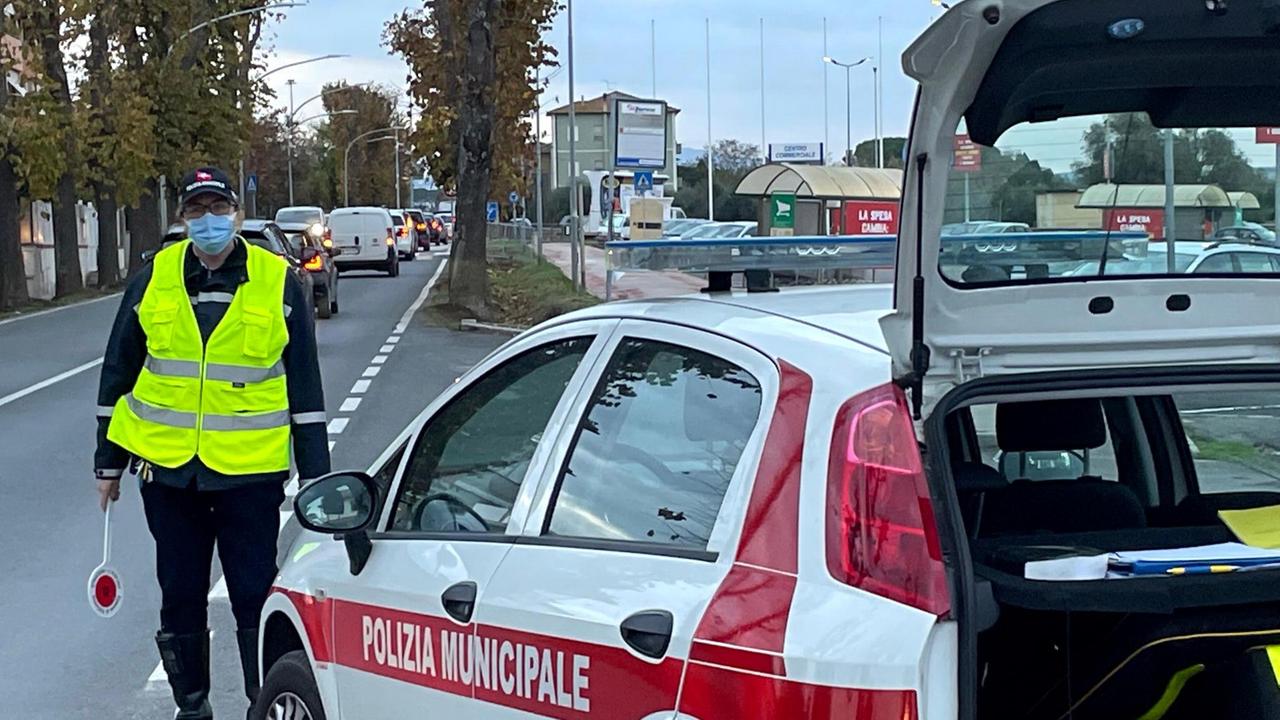 Un agente della polizia municipale (foto d'archivio)