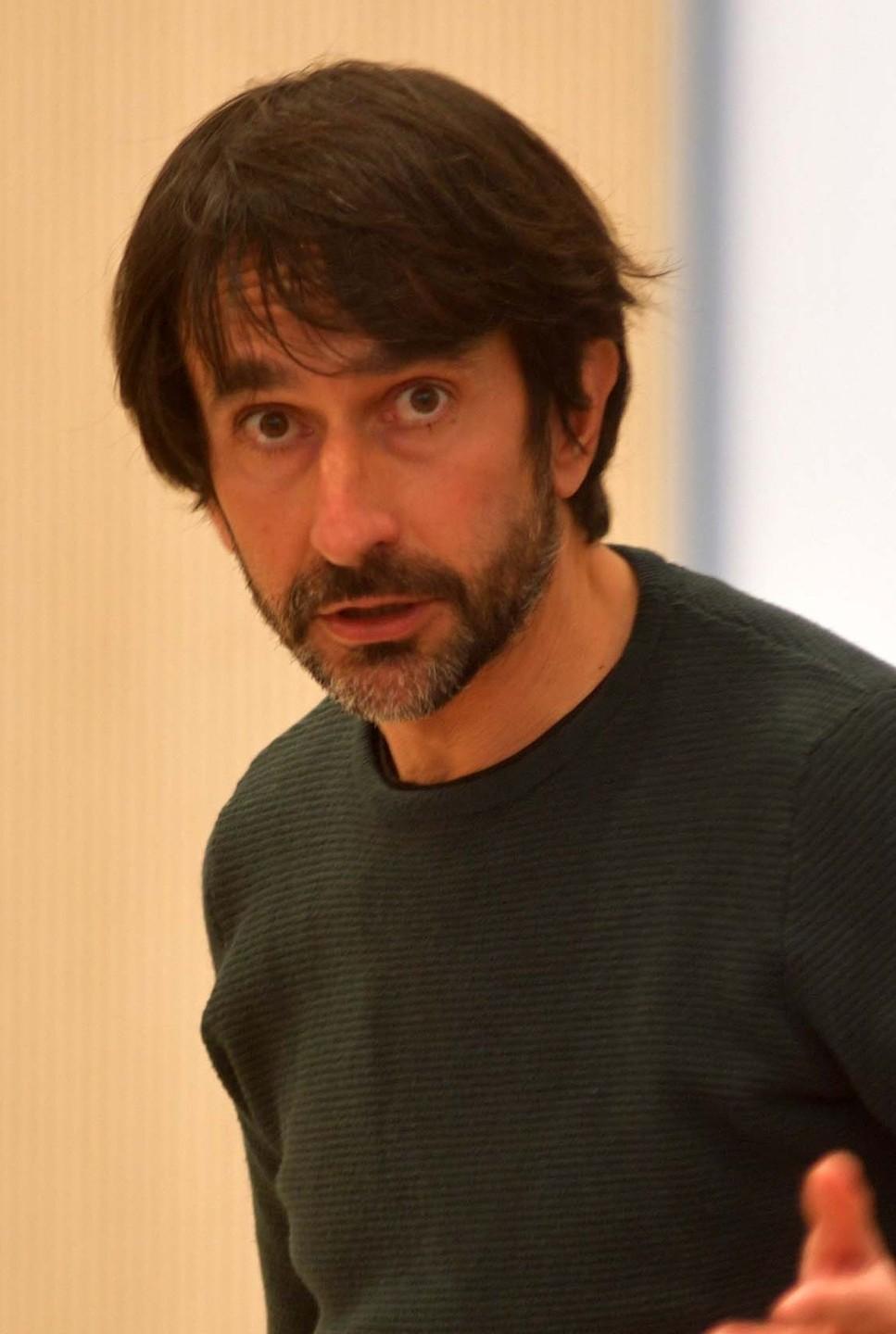 Palazzo-tugurio Carbini (Liberi): «Situazione fuori controllo»
