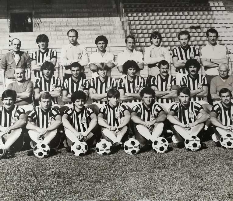 Il Viareggio del 1983-84 con Sauro Brondi allenatore e Francesco Buglio vice