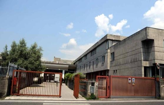 L’ingresso del tribunale di Massa