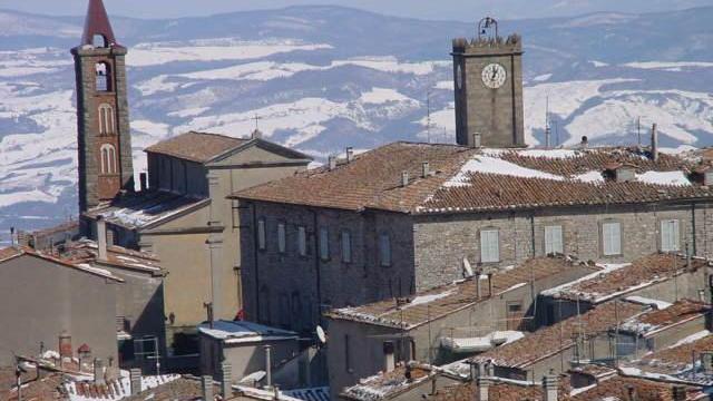 Cercasi assessora per Castell’Azzara, da 8 mesi in giunta solo sindaco e vice