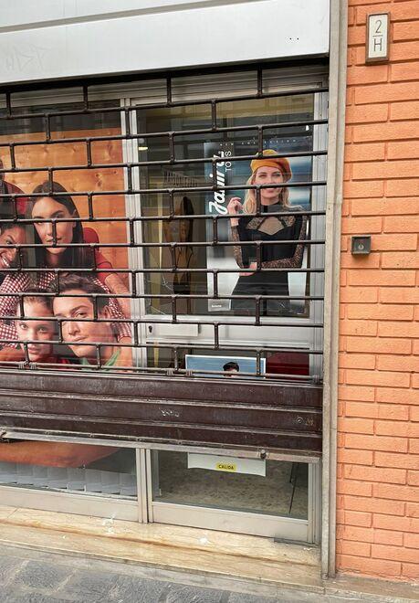 Guastalla, al vaglio immagini e testimonianze per individuare i ladri dei vasistas 