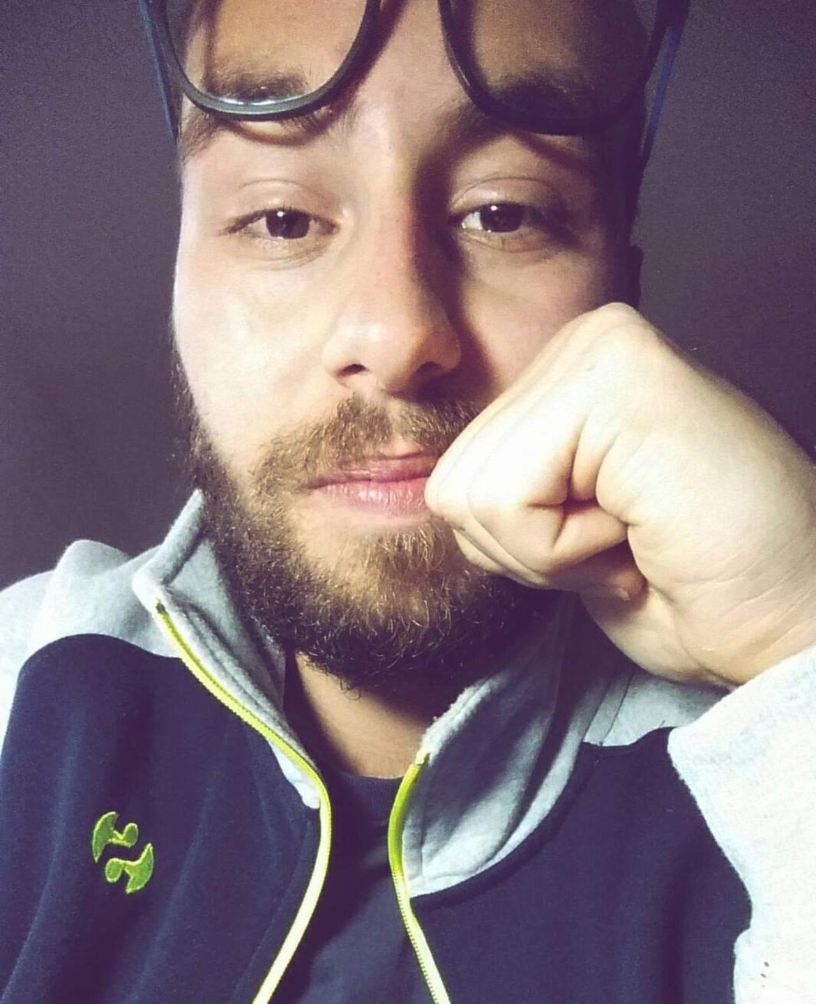 Francesco Giua e le poesie in rete degli appassionati