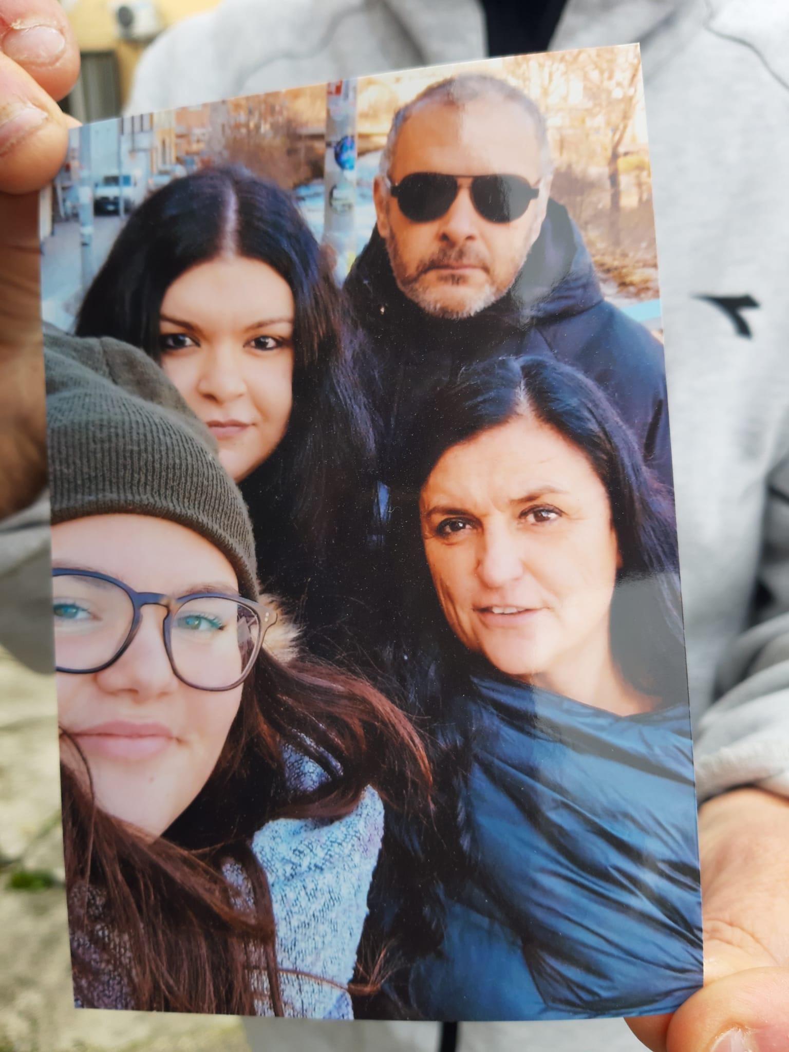 Martina Bonaretti in una foto insieme alla sua famiglia