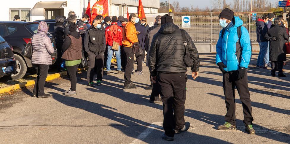 Caso Fox Bompani Sindacati delusi: «Accordi saltati»