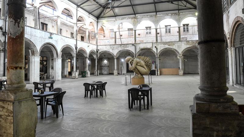 Il chiostro del Carmine
