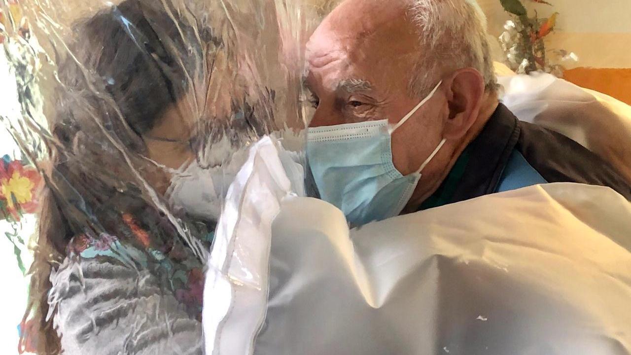 «Gli anziani soffrono, riaprite alle visite»