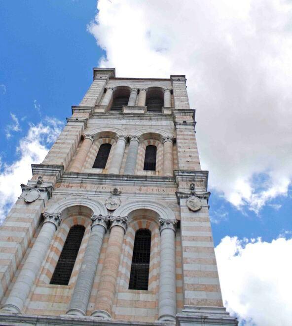 Ferrara. Campanile del Duomo malato: il problema dei microcrolli 