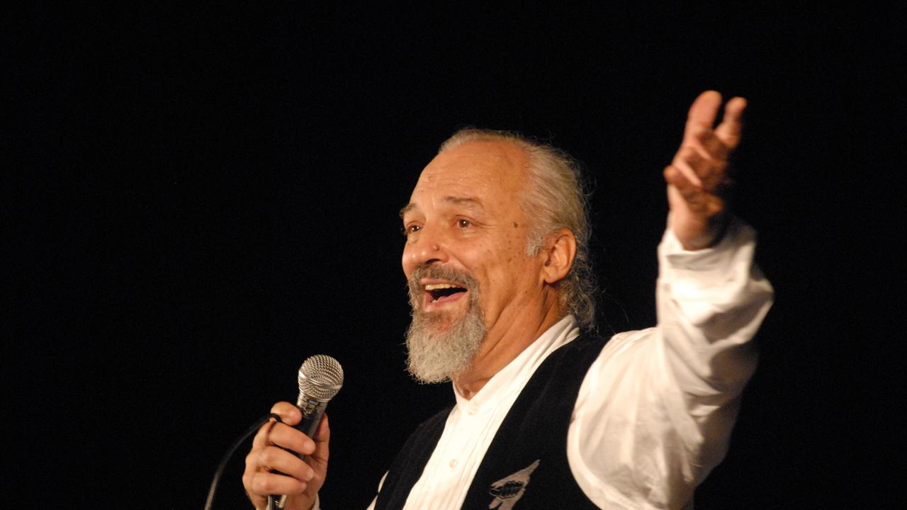 Eugenio Finardi: «La musica della Sardegna, patrimonio straordinario»