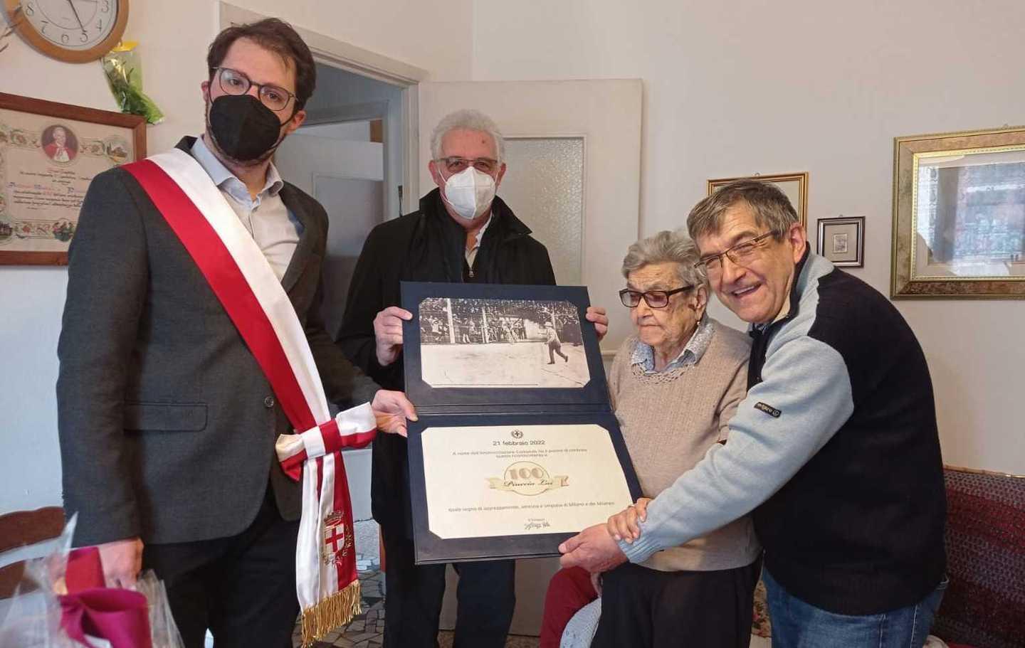 Milano premia la centenaria di Perdas 