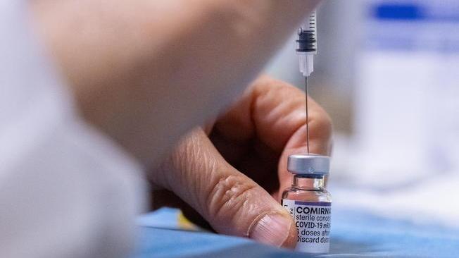 Vaccini: dall'1/3 in E-R la quarta dose per 53mila fragili