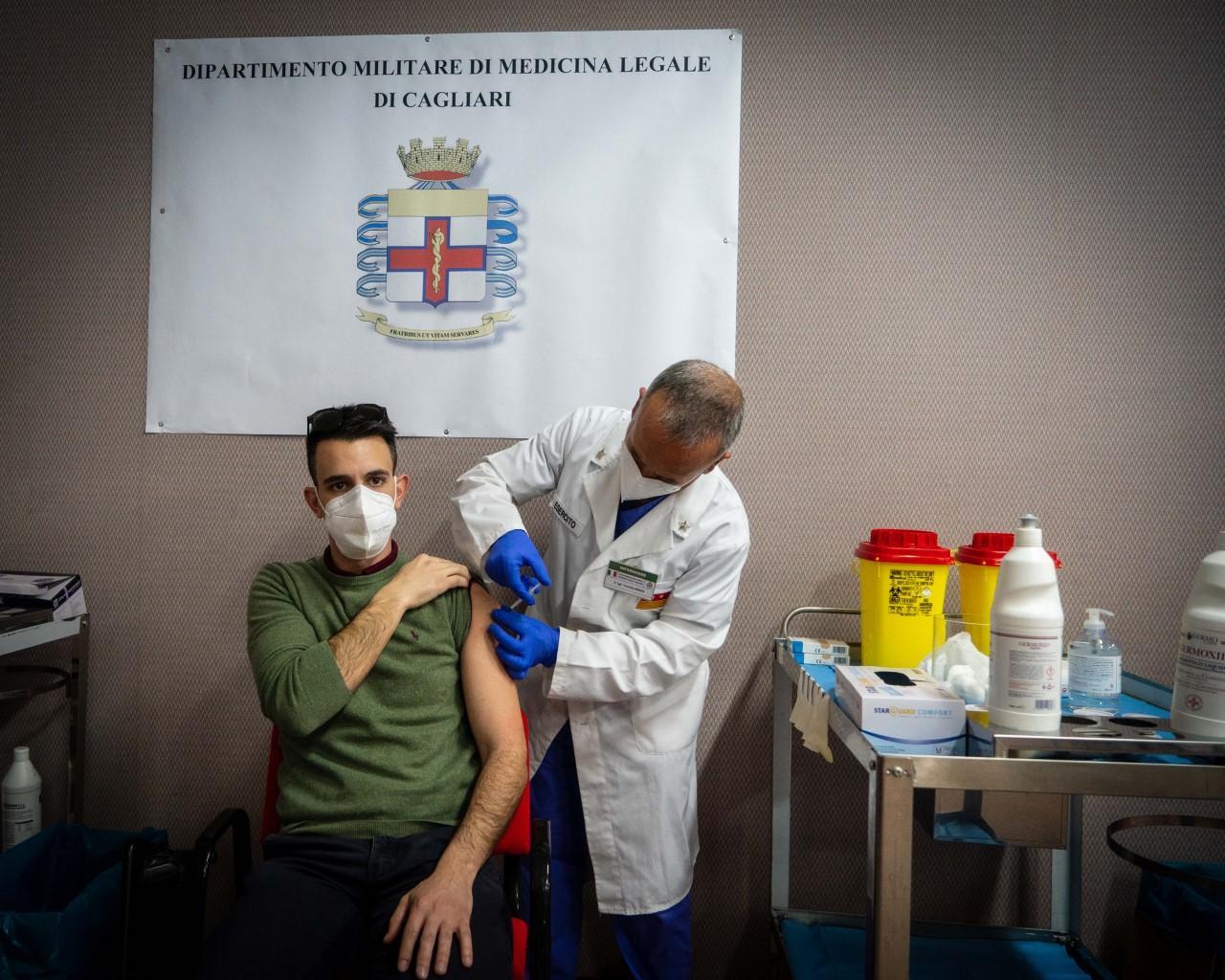 Cagliari, nuovo hub vaccinale all'ex ospedale militare