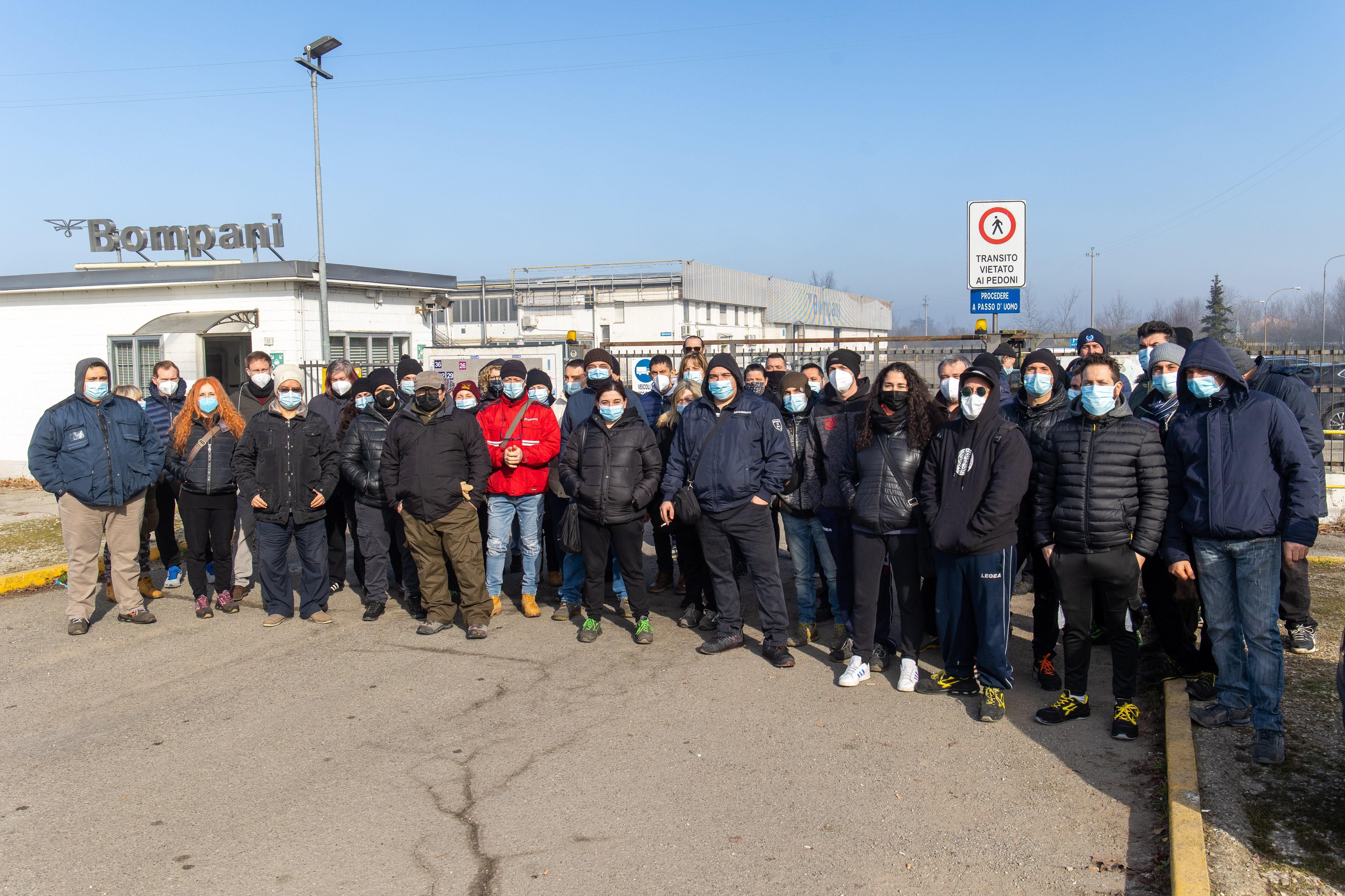 Stipendi garantiti alla Fox Bompani: chiuso stato agitazione, rientra lo sciopero ad oltranza 