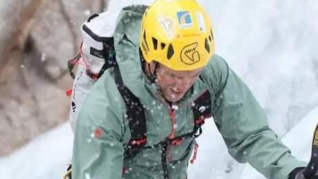 Scalerà l’Everest con gambe artificiali, Andrea Lanfri sfida la madre delle vette