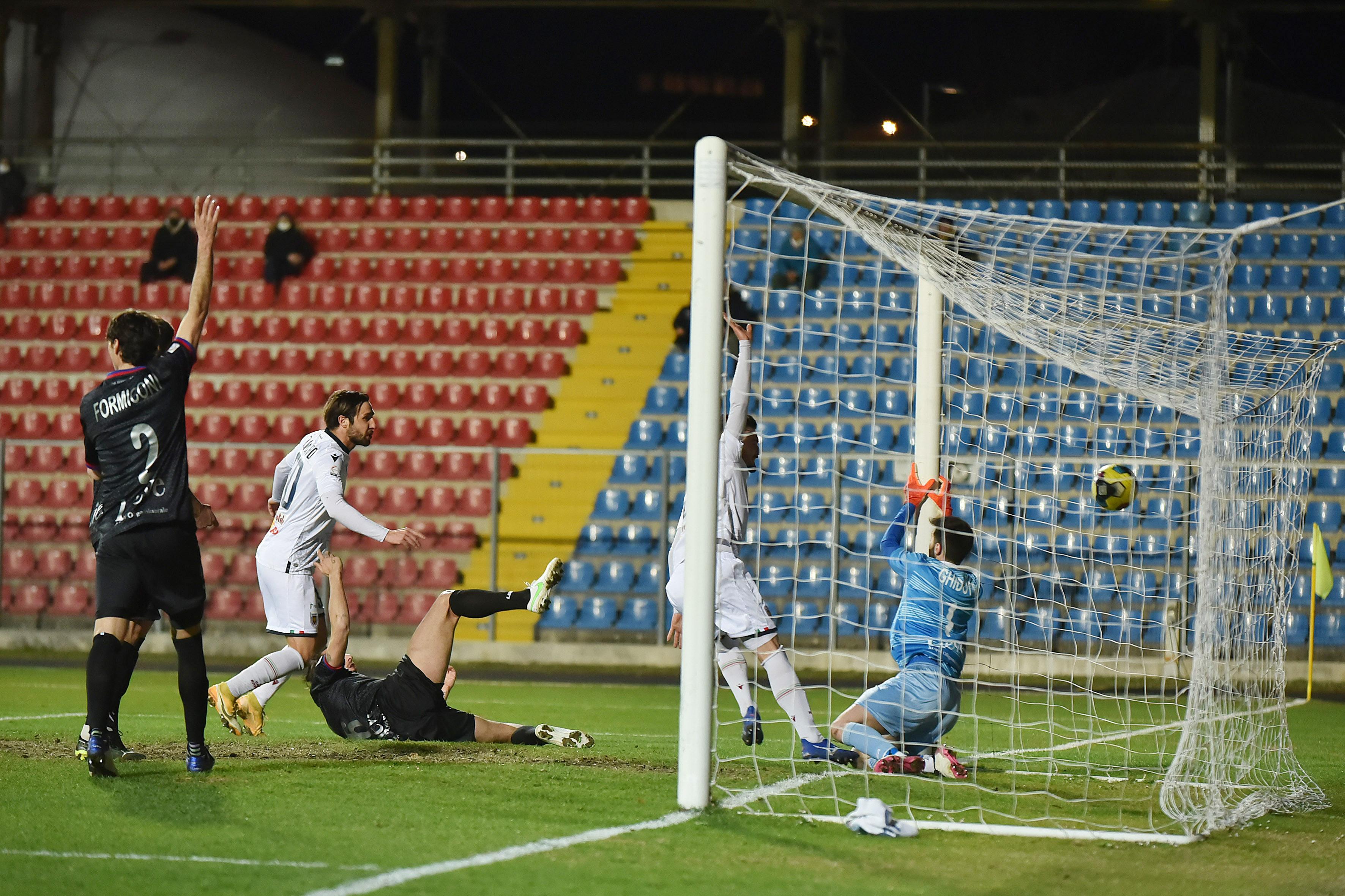 Il gol di Cremonesi, che aveva regalato alla Reggiana il momentaneo pareggio a Gubbio