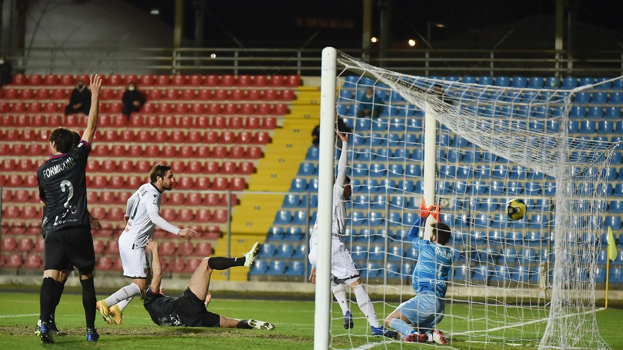 Il gol di Cremonesi, che aveva regalato alla Reggiana il momentaneo pareggio a Gubbio