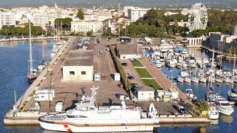 Da oggi al Molo Brin la nave inaffondabile della Guardia costiera