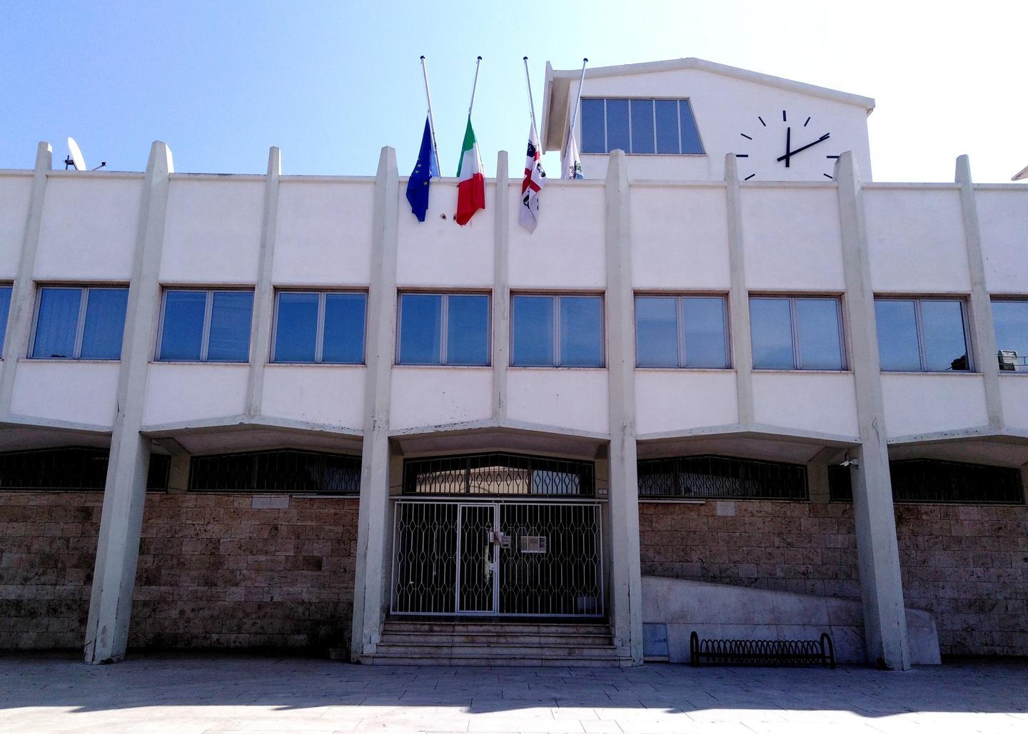 Appalto rifiuti, opposizione in polemica 