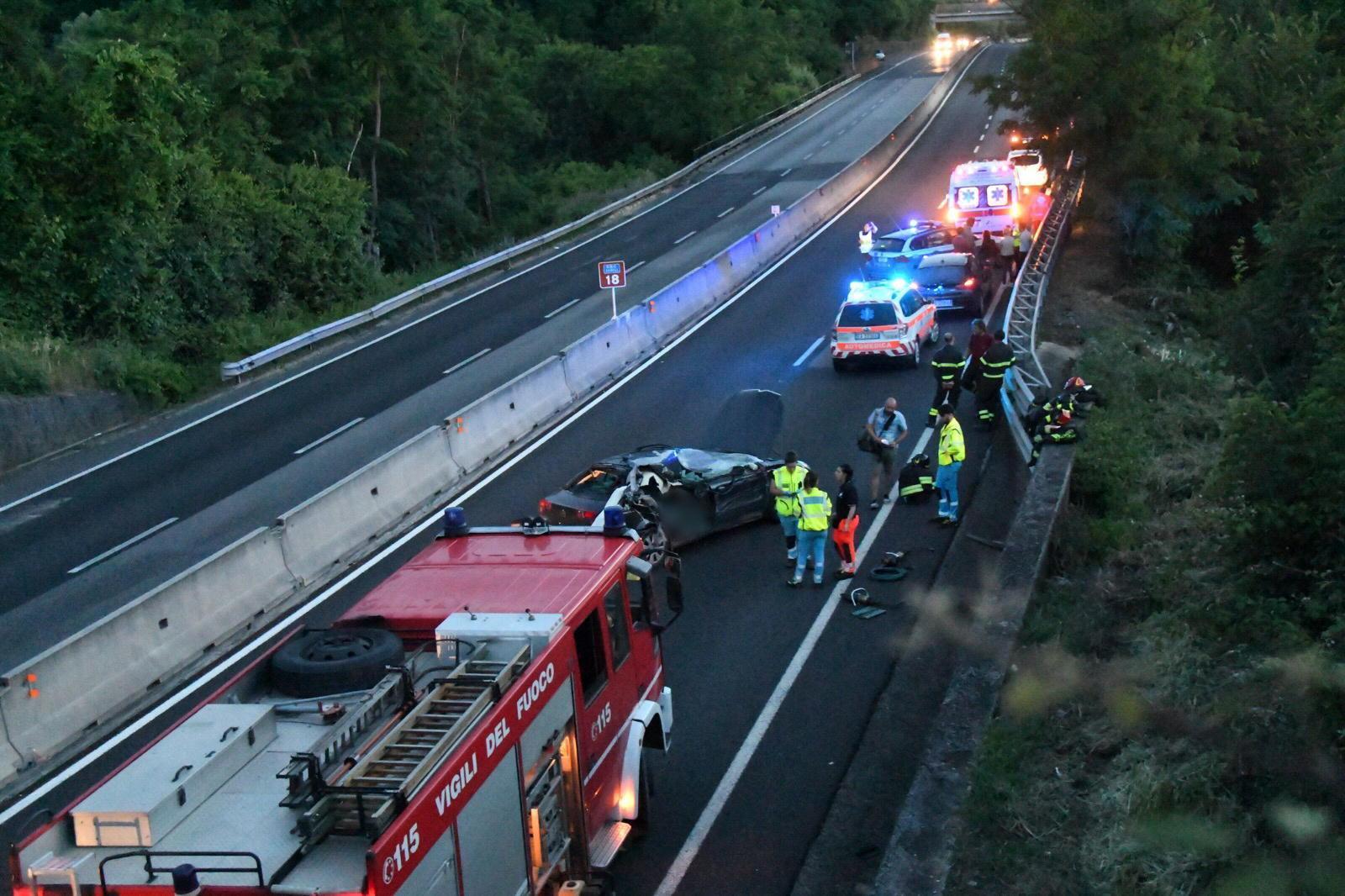 Sorelline morte nello schianto in Fi-Pi-Li: assolto il papà, condannato il camionista 