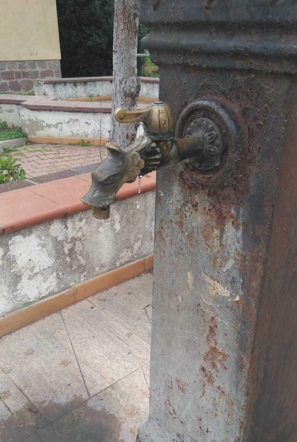 «Stop allo spreco dell’acqua dalle fontanelle»