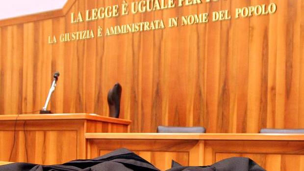 Fa bonifici dal conto della ditta e sottrae 28mila euro all’azienda per cui lavora: condannata al risarcimento