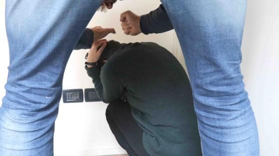 Insulti e percosse per cinque anni: marito violento condannato