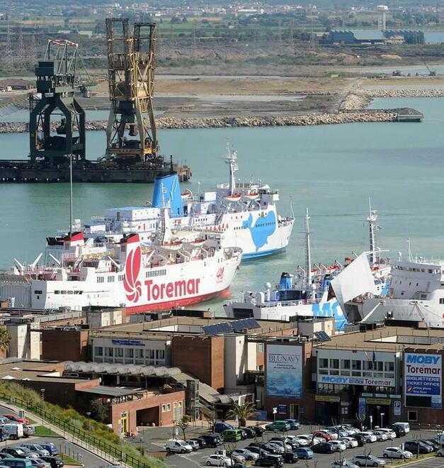 Il porto di Piombino si sta riprendendo dopo la pandemia, ma la crisi si fa ancora sentire