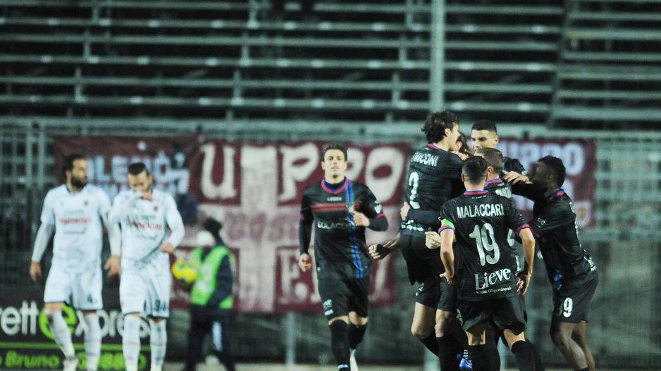 «La Reggiana ha perso una gara non la guerra Non sarà la sconfitta a Gubbio a farci mollare»