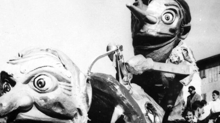 Marina di Carrara, così il grande re Carnevale finì nel ’55 per il diktat dell’amministrazione