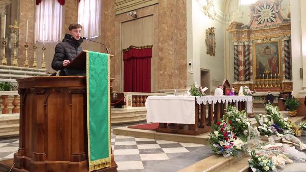 A Comacchio l'ultimo saluto all'operaio morto per il cedimento della gru
